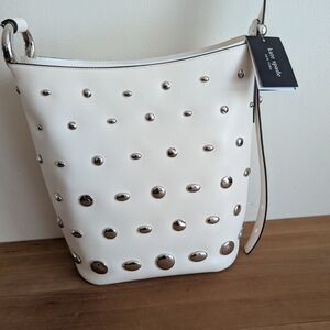 kate spade new york womens Halo Fine Grain Leather Large Bucket. KM252001